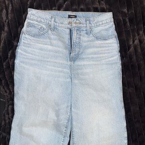 Express high waisted light wash wide leg ankle jeans size 8